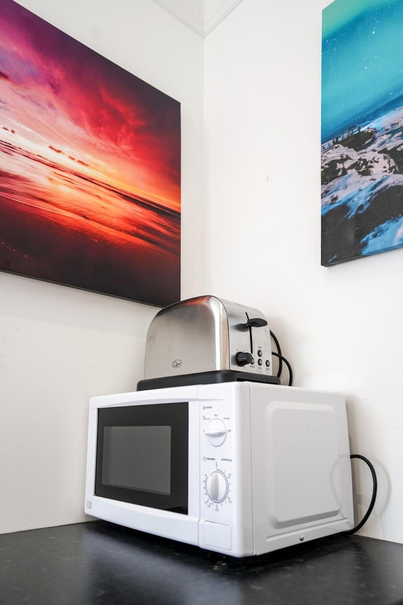 Homesly Guest Rooms, Comfortable En-Suite Guest Rooms With Free Parking And Self Check-In Berwick Upon Tweed Екстер'єр фото